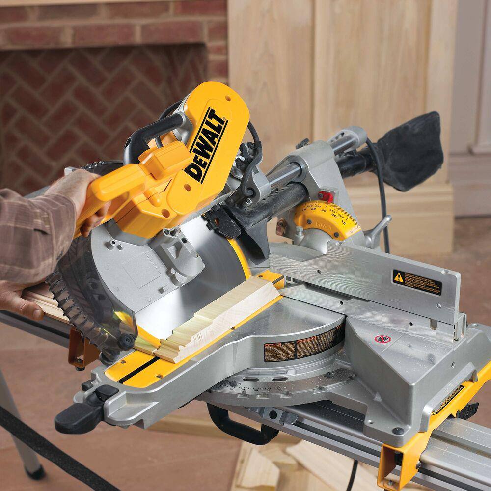 DEWALT DWS779 12" Double Bevel Sliding Compound Miter Saw, 15 Amp, 3800 RPM, Efficient Dust Collection
